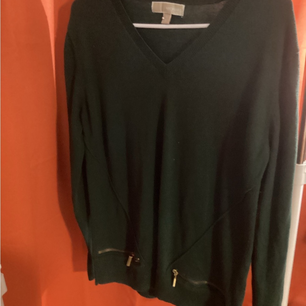 Michaels Green V-Neck Sweater Soft Knit Classic